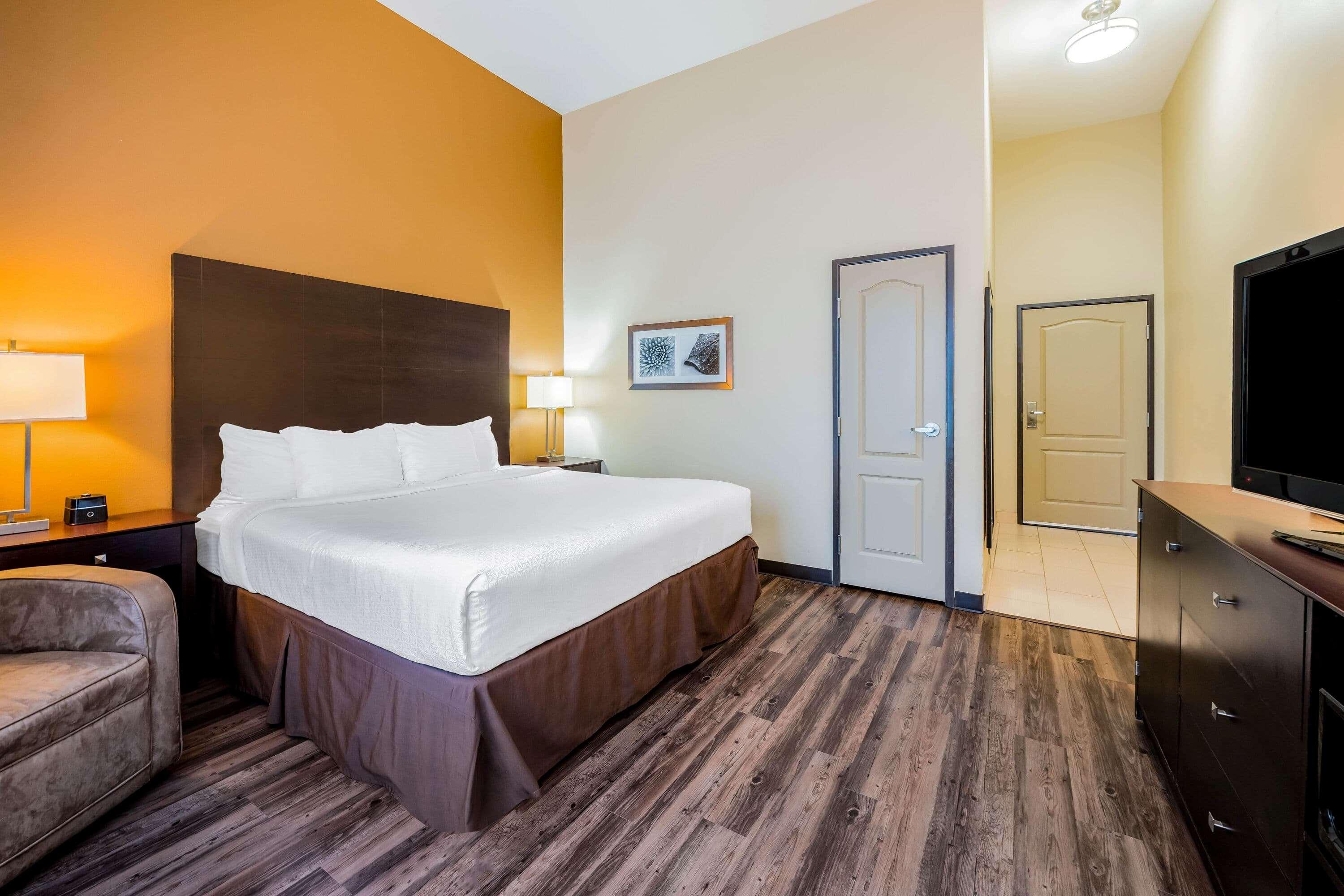 La Quinta By Wyndham Marshall