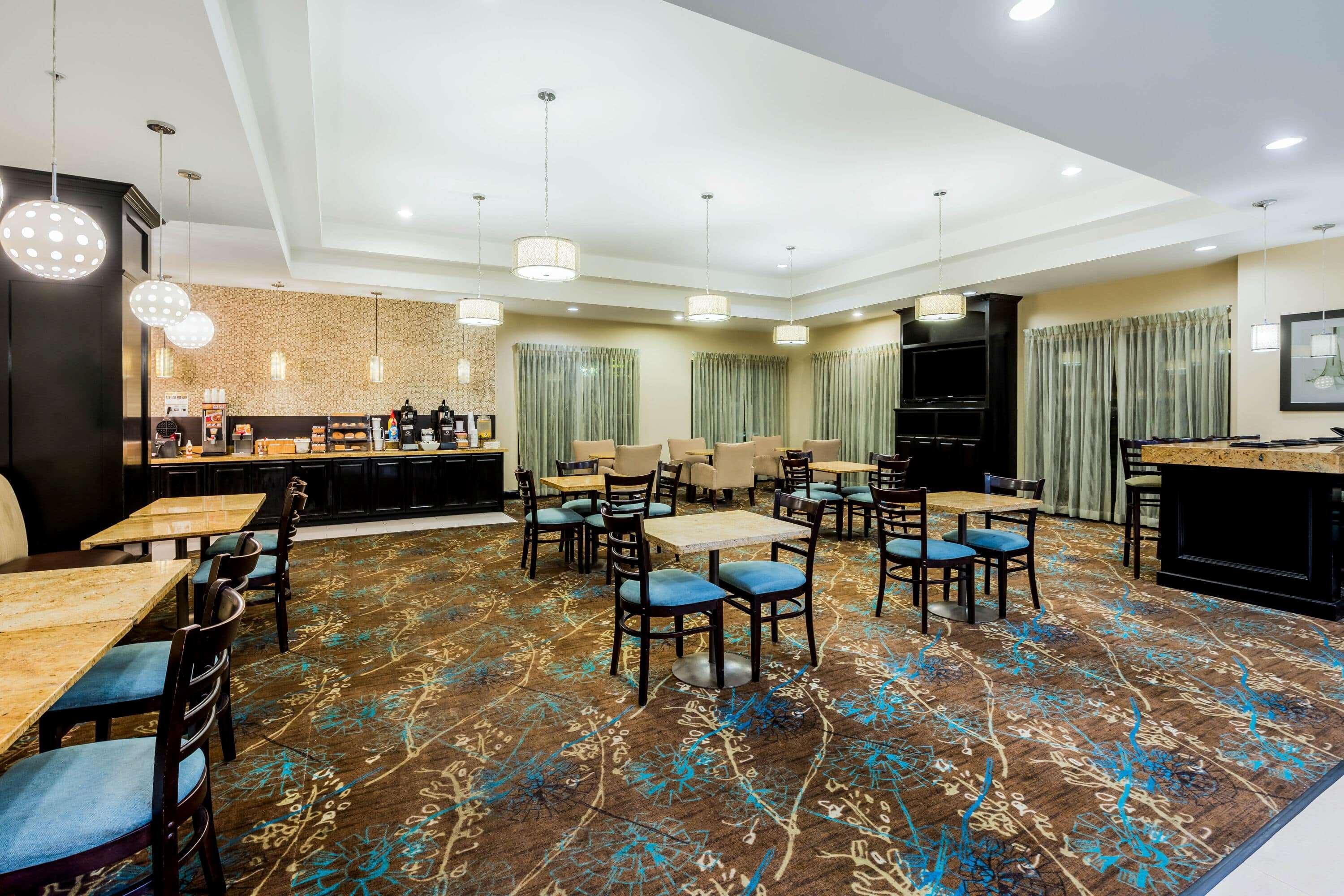 La Quinta By Wyndham Marshall